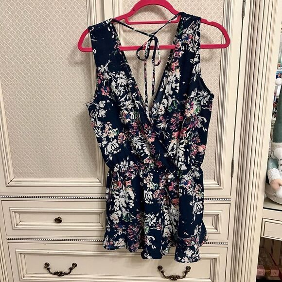 Design lab navy blue floral v neck cross romper - Picture 1 of 5